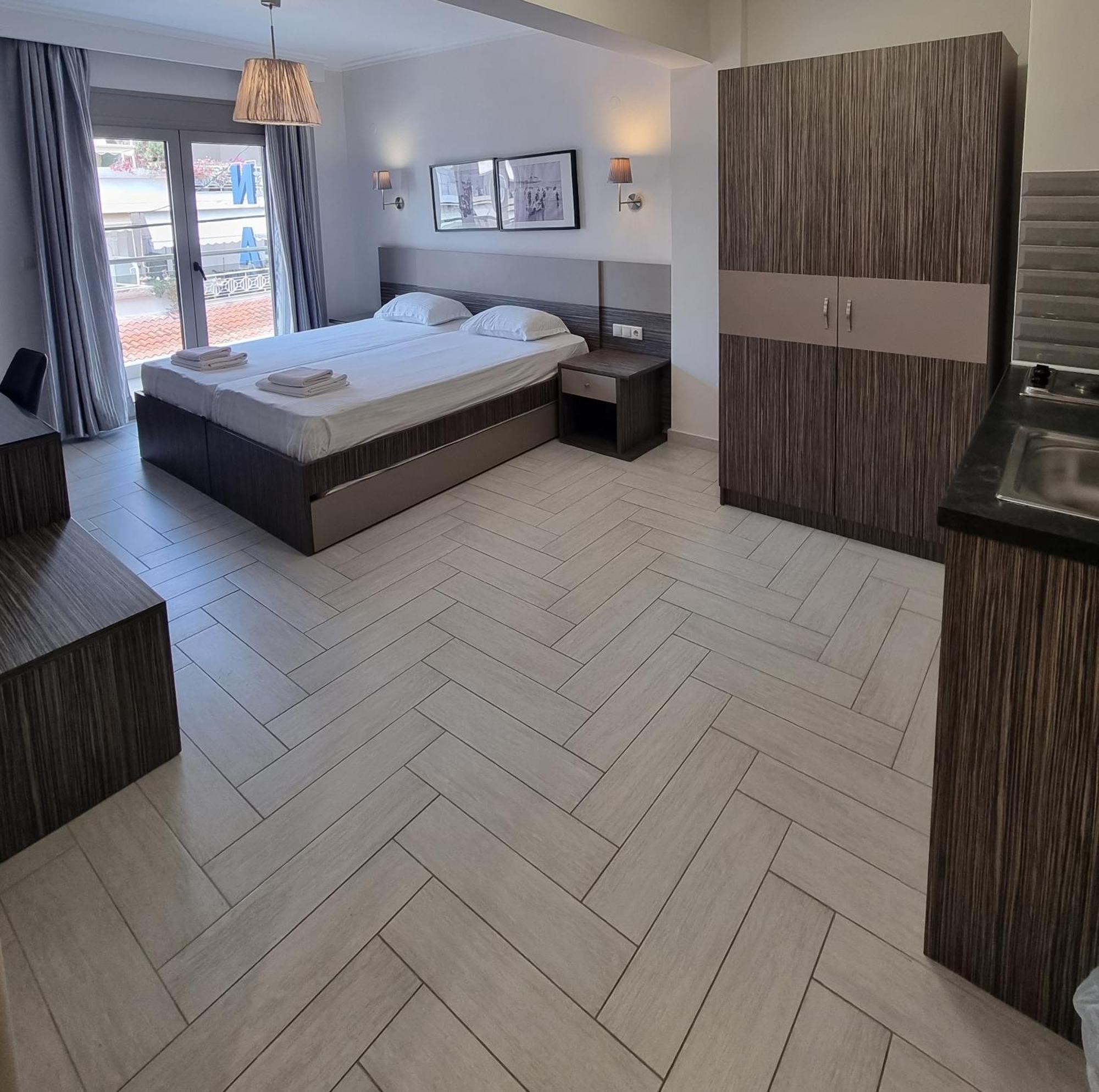 Sissy'S Boutique Apartments Paralia Katerinis Exterior photo